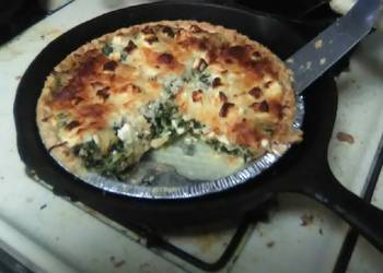 Easy Serving Recipe Cheesy Chicken and Spinach Pie Delicious and Healthy