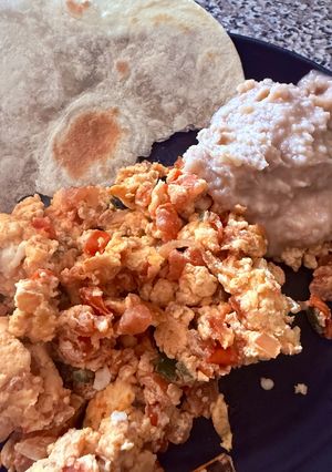 Una foto de Huevos a la mexicana