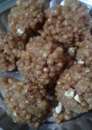 लाडू रेसिपी (ladoo recipe in marathi) रेसिपी चे मुख्य फोटो 