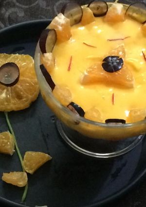 A picture of Yellow shrikhand.