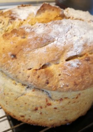 Φωτογραφία της συνταγής Ψωμί γεμιστό με γραβιέρα