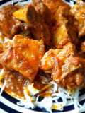 Panceta de cerdo en salsa con repollo(col)