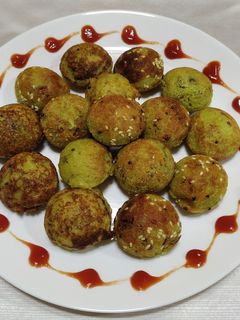 दूधीचे हेल्दी व चविष्ट आप्पे (dudhiche appe recipe in marathi) रेसिपी चे मुख्य फोटो