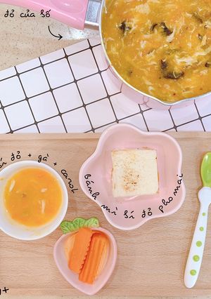 Hình của món Soup bí đỏ cho bé ăn dặm.