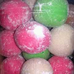 A picture of Bola susu.