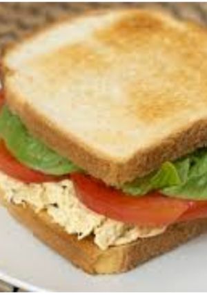 Una foto de Sándwich de Pollo