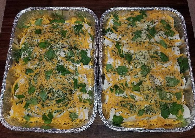Steps to Cook Appetizing Mike's White Girl Green Chile Enchiladas