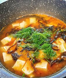 canh rong biển cà chua