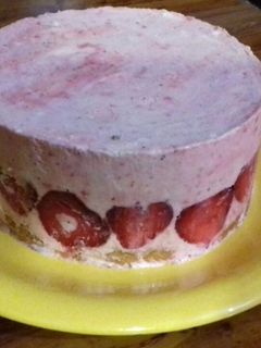 Una foto de Torta helada de Frutillas