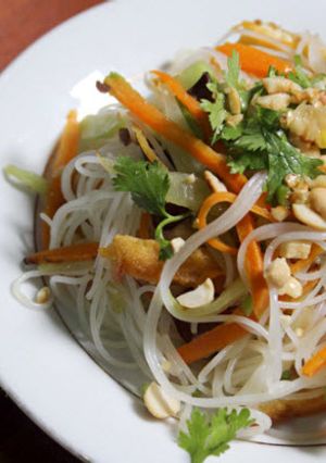 Hình của món Mì xào chay dễ chế biến mà ngon cho Ngày rằm.
