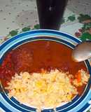 Frijoles colorados con chicharrón