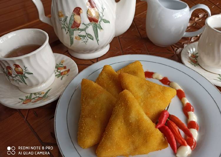 Cara Gampang Membuat Risoles Ragout Ayam Anti Gagal