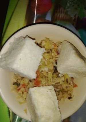 A picture of Ugali and cabbage.