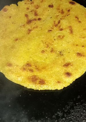 A picture of Makki ki Roti.