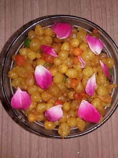 मीठी-मीठी बूंदी (meethi meethi boondi recipe in Hindi) रेसिपी मुख्य फोटो
