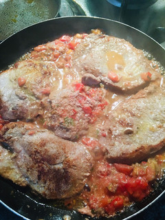 Una foto de Bistec de Cerdo al Vino
