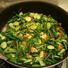 รูปของ #158. Tumis Kacang Panjang Pete
