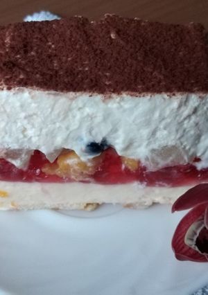 Zdjęcie przepisu Sernik bez pieczenia na herbatnikach.