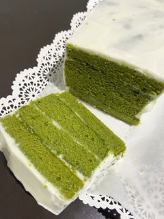 Una foto de Matcha green velvet cake