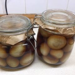A picture of Pickled onions.