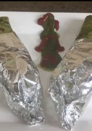 A picture of Palak veg Roll.