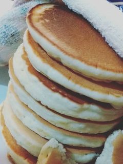 Una foto de Hotcakes súper altos y esponjosos para la Merienda