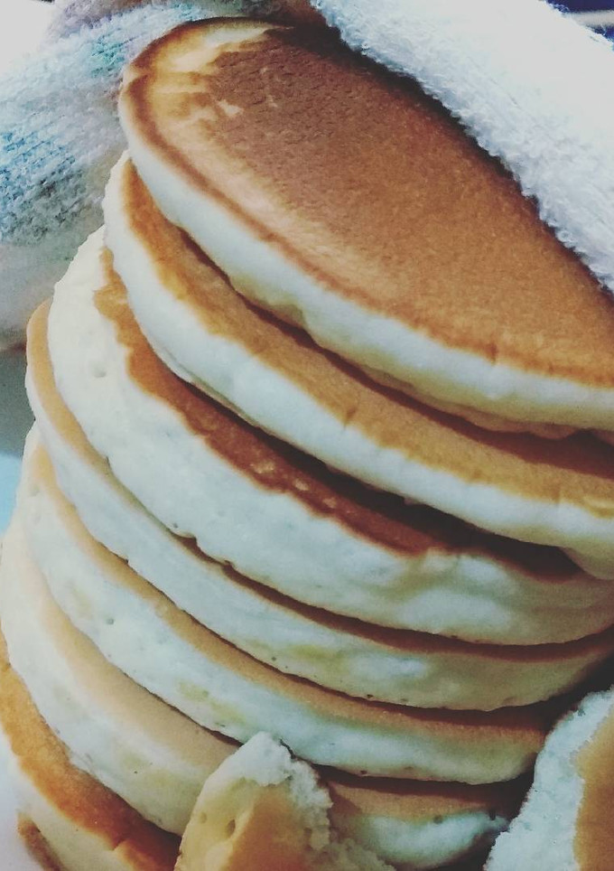 Una foto de Hotcakes súper altos y esponjosos para la Merienda