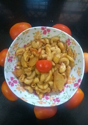 A picture of Desi macroni.