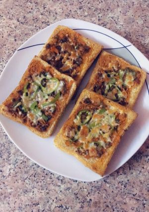 صورة لوصفة بيتزا توست 🍕🍞😍