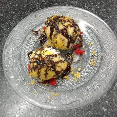 A picture of Fried Ice-Cream !.