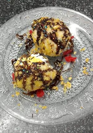 A picture of Fried Ice-Cream !.