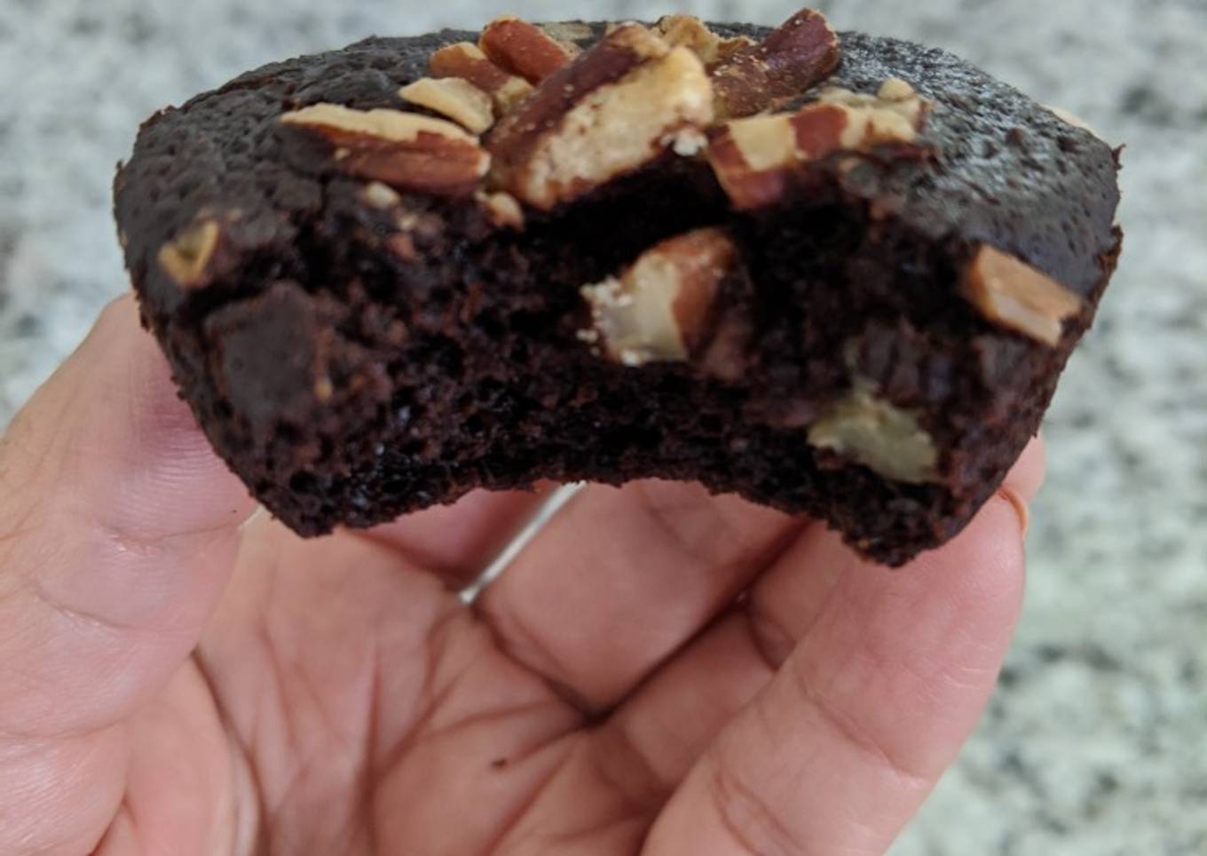 Pastel de chocolate con nueces (vegano)