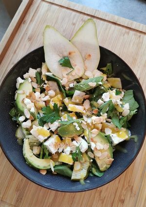 Une photo de Salade sucrée salée fondante et craquante
