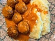 Una foto de salsas para albóndigas