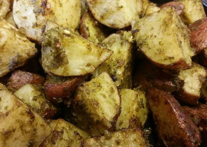 Steps to Prepare Speedy Champagne Roasted Potatoes w/ Pesto