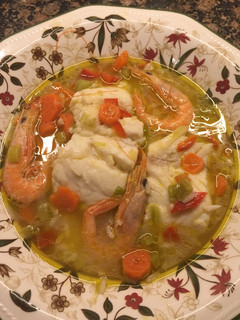 Una foto de Merluza caldosa con gambas