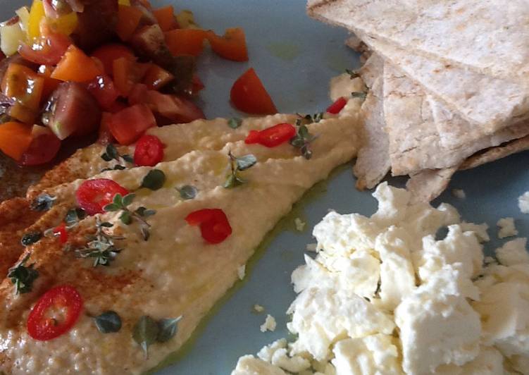 Recipe of Any-night-of-the-week Hummus and flat bread