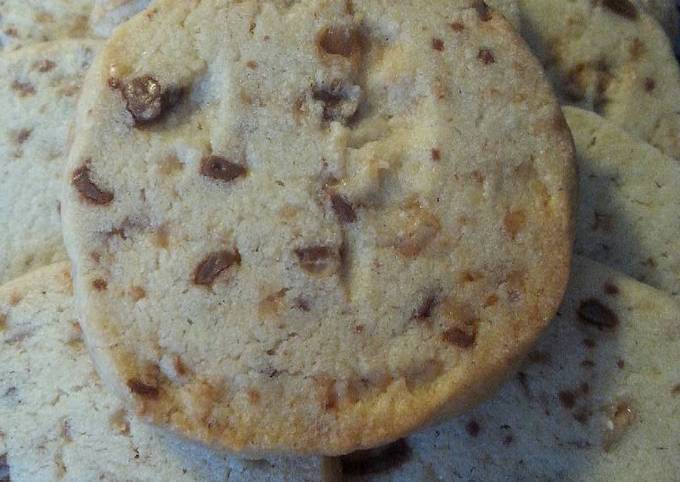 Steps to Make Quick Toffee Butter Ice Box Cookies