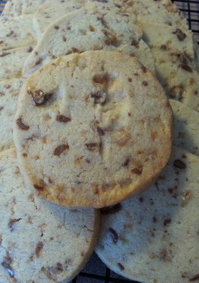 A picture of Toffee Butter Ice Box Cookies.