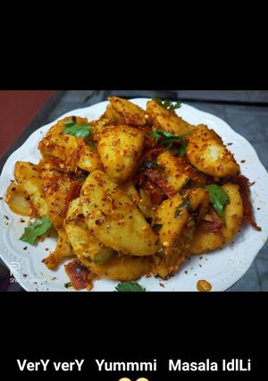 फ्राइड इडली (fried idli recipe in Hindi) रेसिपी मुख्य फोटो