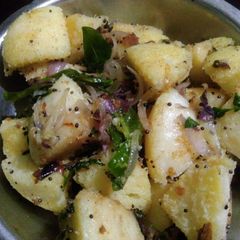 A picture of Fried Idli.
