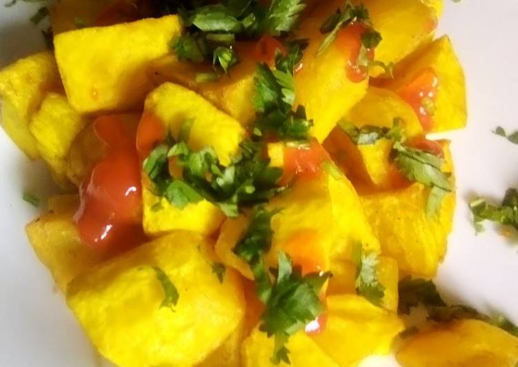 Recipe of Quick Fried turmeric potatoes