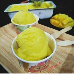 A picture of Mango Icecream.