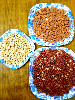 रोस्टेड ड्राई फ्रूटस (Roasted dry fruits recipe in hindi) रेसिपी मुख्य फोटो
