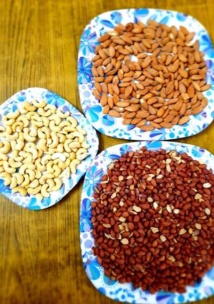 रोस्टेड ड्राई फ्रूटस (Roasted dry fruits recipe in hindi) रेसिपी मुख्य फोटो