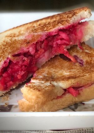 हेल्थी सैंडविच (Healthy Sandwich recipe in Hindi) रेसिपी मुख्य फोटो
