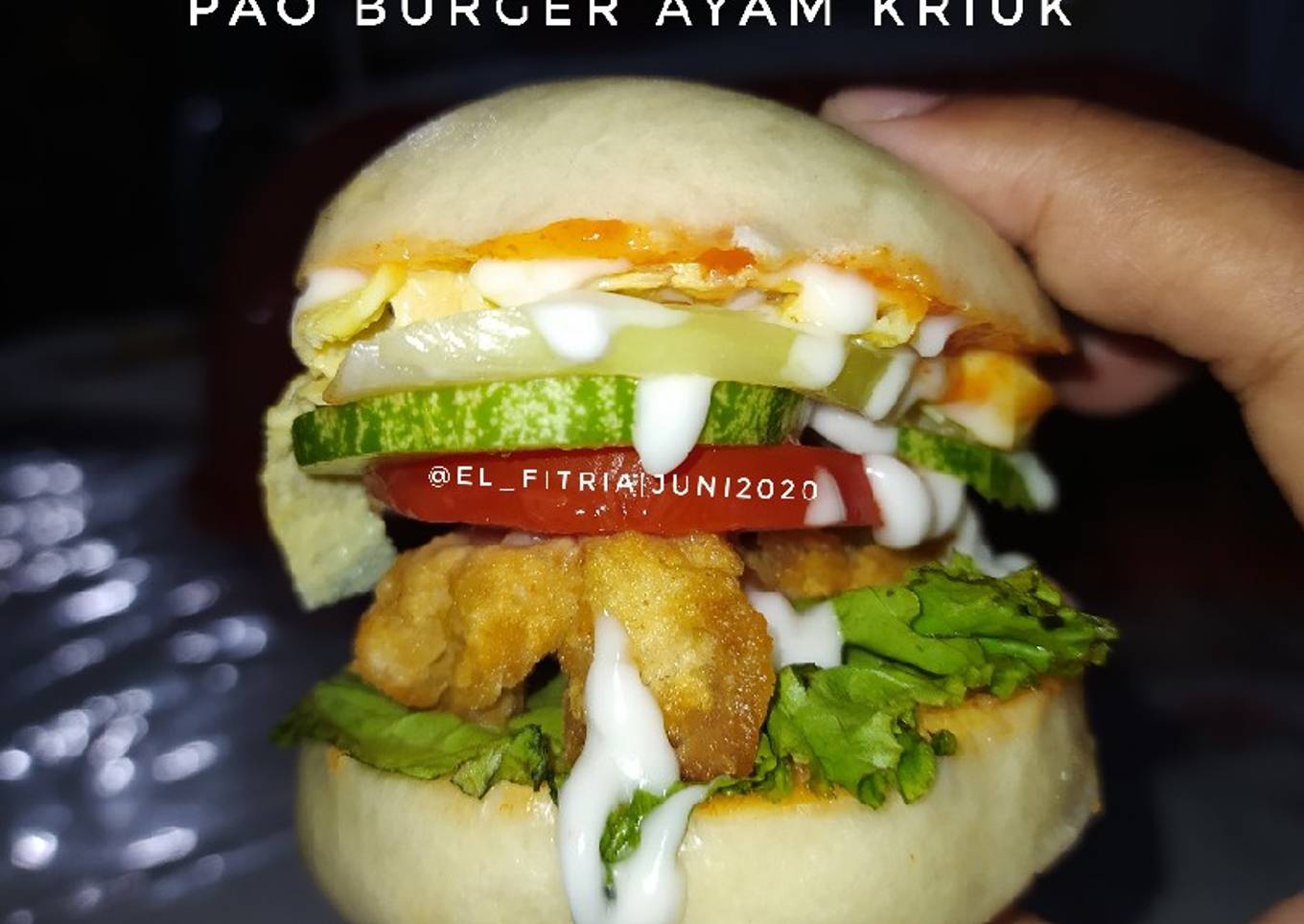 86. Pao Burger isi Ayam Kriuk