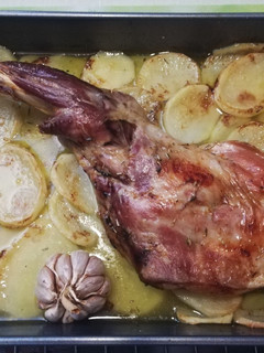 Una foto de Paletilla de cordero al horno
