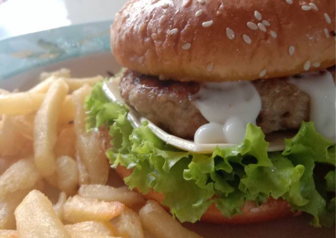 Wajib coba! Bagaimana cara memasak Home made beef patty burger dijamin sempurna