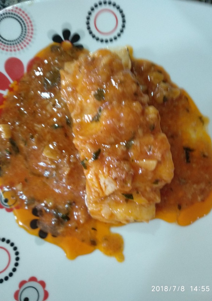 Una foto de Bacalao con tomate🍅